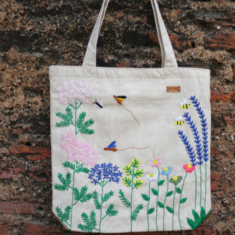 Bees & Blooms Hand-Embroidered Tote – Waterproof & Zipper Closure