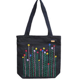Beauty & Black Wildflower Bloom Tote – Waterproof & Zipper Closure - ETTYL